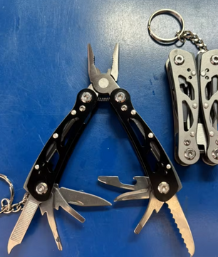 Multitool Zakmes met Tang – Opvouwbare Survival Tool voor Outdoor en EDC