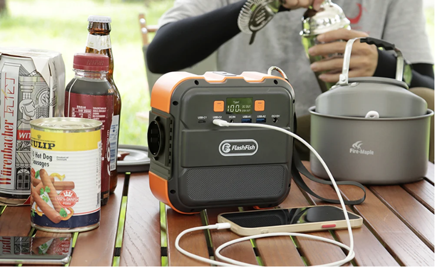 Draagbare Power Station 120W – Mini Generator met 230V, USB-C en 97Wh Batterij