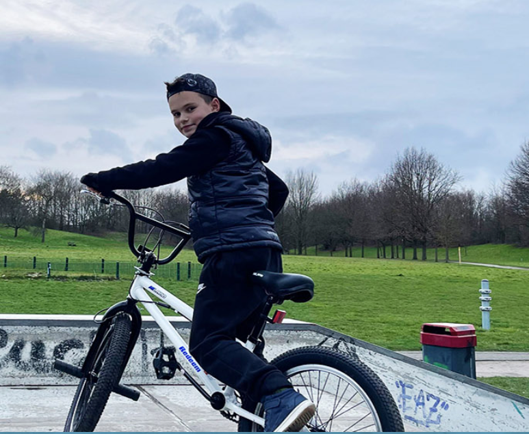 Kinder BMX Fiets 20 Inch – Freestyle Bike met Gyro en 4 Pegs