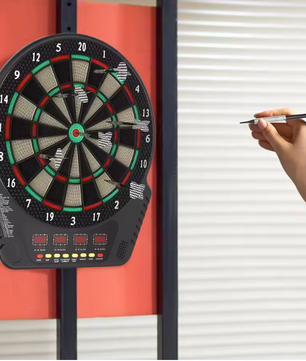 Elektrisch Dartbord met 6 Darts – LED Display, 27 Spellen en Automatische Scoretelling