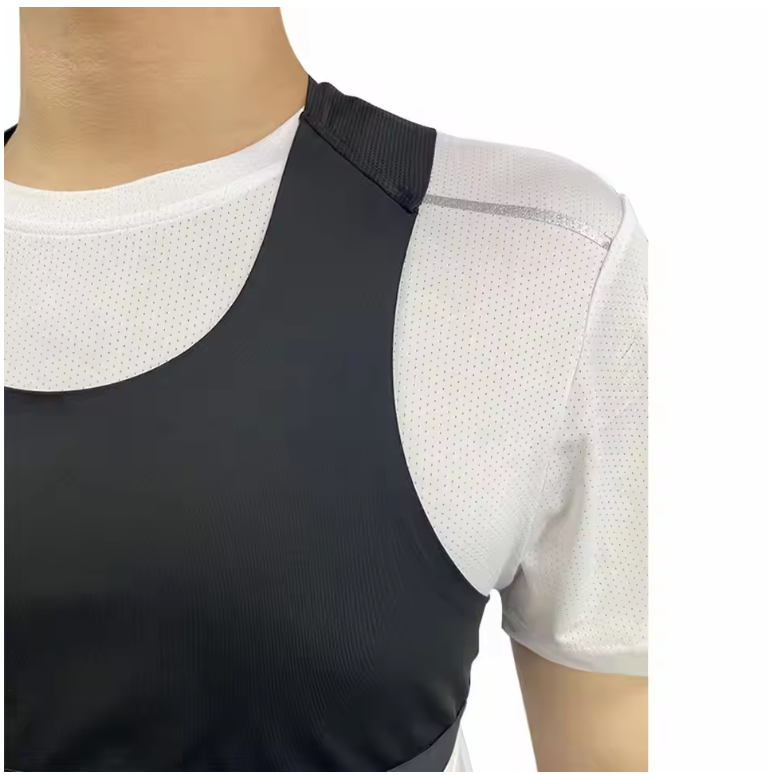 Voetbal Trainingsvest met Tracker Vak – Ademend Sportvest voor Prestatie en Training