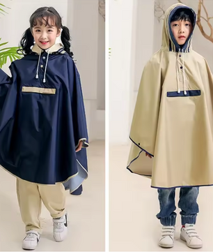Kinder Regenponcho – Waterdicht, Met Capuchon en Rugzakruimte, School en Outdoor