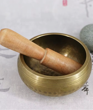 Tibetaanse Klankschaal – Handgemaakte Messing Singing Bowl met Sanskriet Design voor Meditatie en Yoga
