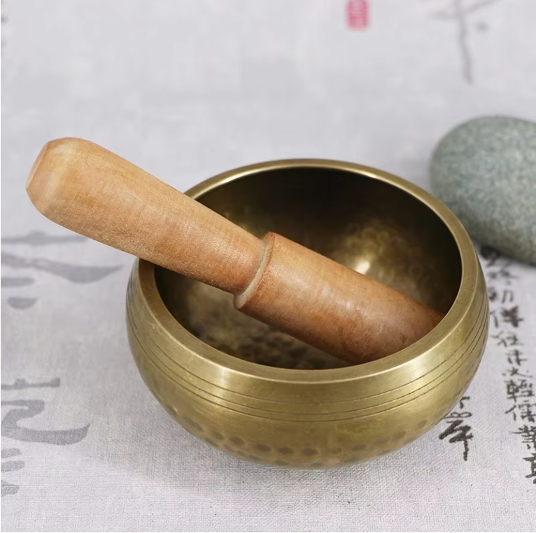 Tibetaanse Klankschaal – Handgemaakte Messing Singing Bowl met Sanskriet Design voor Meditatie en Yoga
