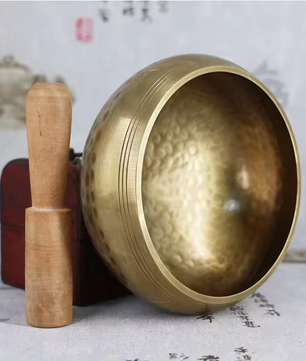 Tibetaanse Klankschaal – Handgemaakte Messing Singing Bowl met Sanskriet Design voor Meditatie en Yoga