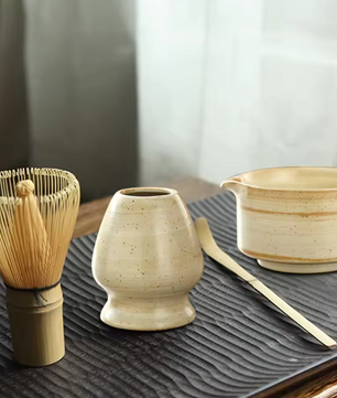 4-delige Japanse Matcha Thee Set – Bamboe Klopper, Lepel, Kom en Keramische Houder, Traditionele Theeceremonie Accessoires