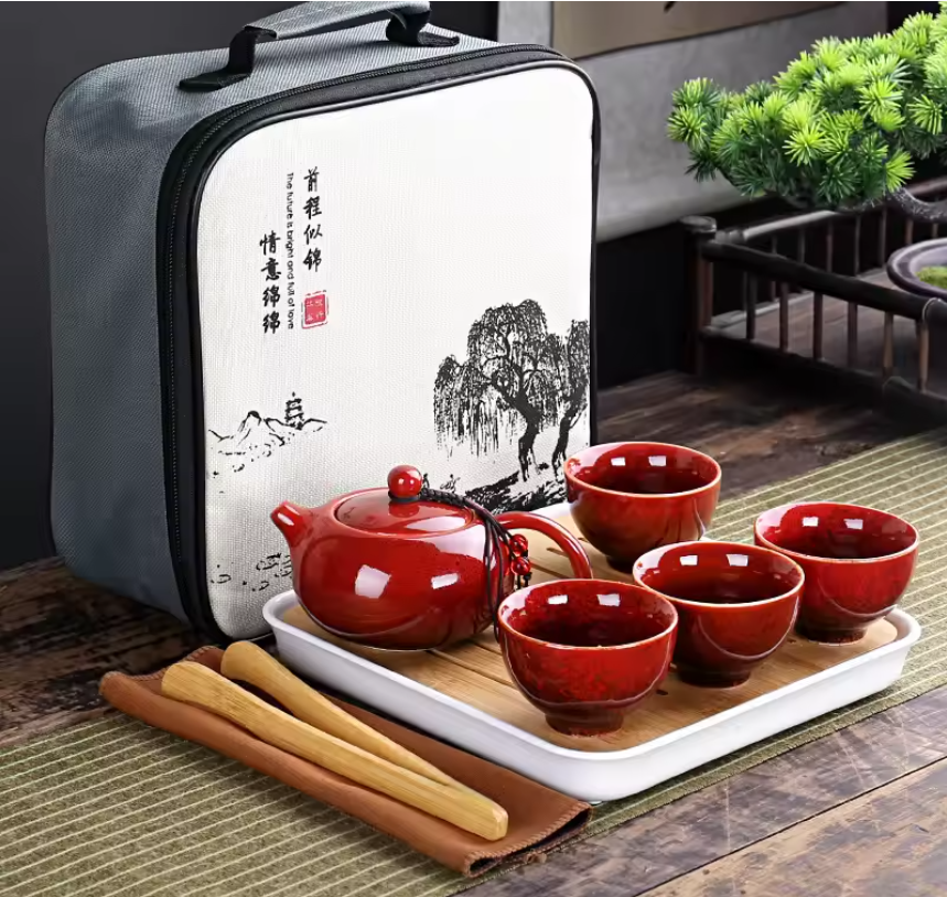 Draagbare Kung Fu Theeset met Reistas – Keramische Theepot en 4 Kopjes, Compact en Stijlvol
