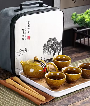 Draagbare Kung Fu Theeset met Reistas – Keramische Theepot en 4 Kopjes, Compact en Stijlvol