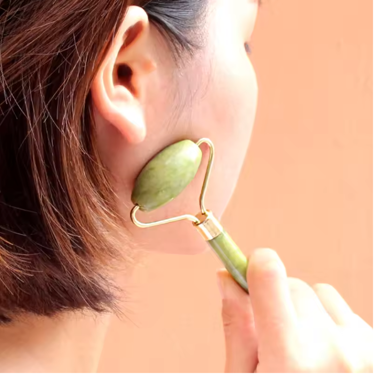 Jade Gezichtsroller Dubbelzijdig – Natuurlijke Jade Massage Roller voor Gezicht, Nek en Lichaam