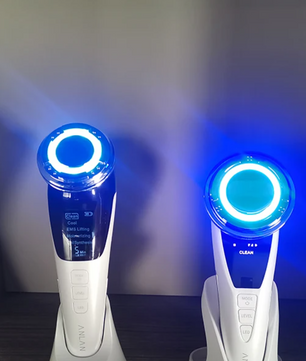 EMS Gezichtsmassager met LED Lichttherapie – Anti-Aging en Huidversteviging Apparaat
