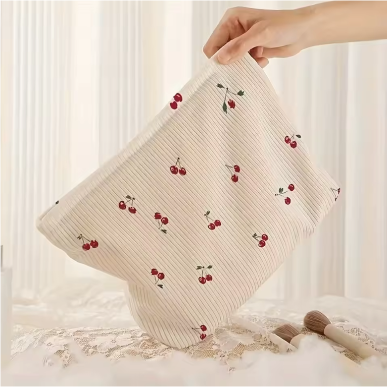 Make-up Tas met Kersenprint – Corduroy Toilettas met Rits