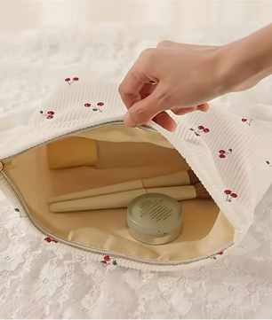 Make-up Tas met Kersenprint – Corduroy Toilettas met Rits