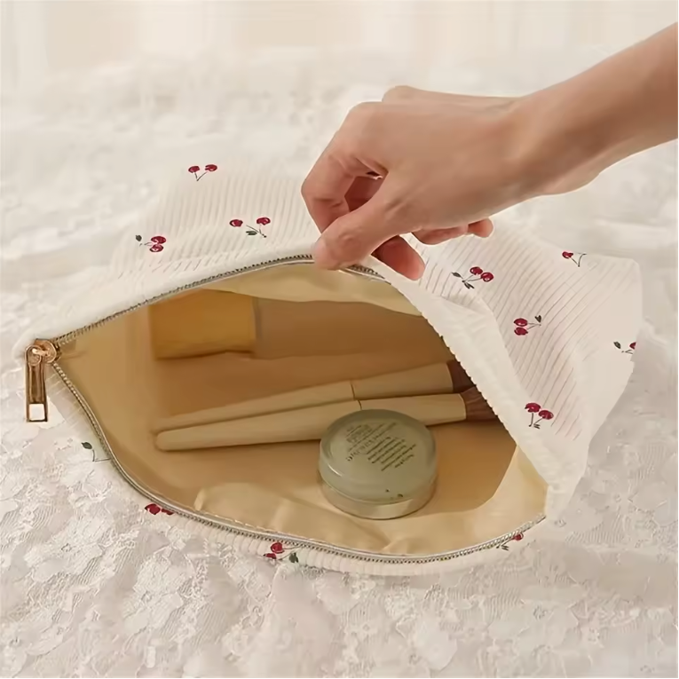 Make-up Tas met Kersenprint – Corduroy Toilettas met Rits