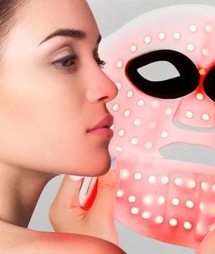 LED Gezichts- en Nekmasker – 7 Kleuren Lichttherapie, Flexibel Siliconen Design, Draadloos en Oplaadbaar
