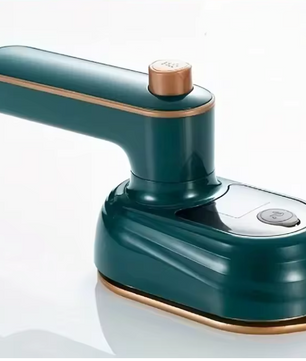 2-in-1 Mini Handstomer – Draagbare Kledingstomer en Strijkijzer