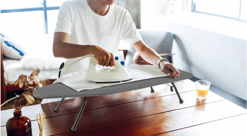 Tafel Strijkplank – Opvouwbaar Compact Model met Hittebestendige Bekleding