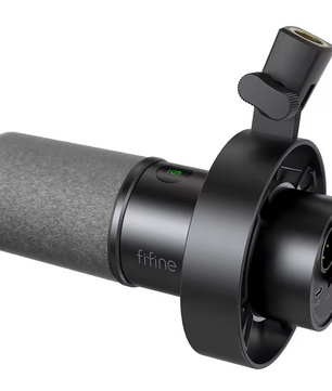 USB/XLR Dynamische Microfoon met Shock Mount – Studio en Streaming