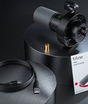 USB/XLR Dynamische Microfoon met Shock Mount – Studio en Streaming
