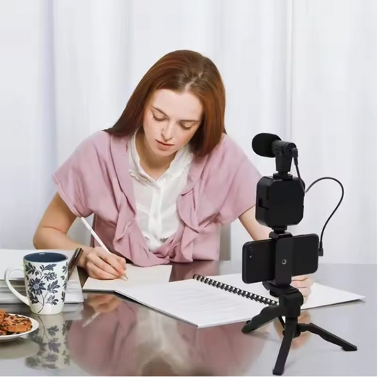 Smartphone Vlogging Kit met Statief – Microfoon en LED Lamp voor TikTok, YouTube en Live Streaming