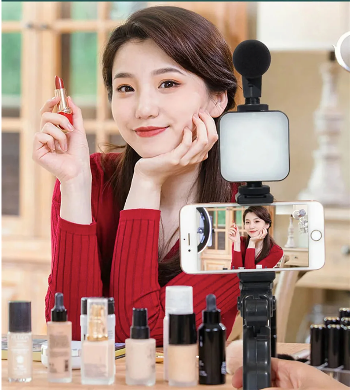 Smartphone Vlogging Kit met Statief – Microfoon en LED Lamp voor TikTok, YouTube en Live Streaming