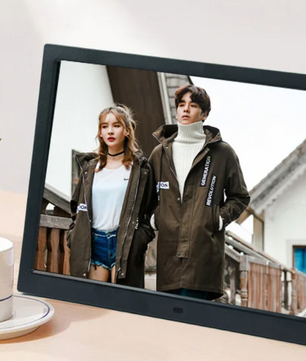 14 Inch Digitale Fotolijst – HD Scherm met USB en SD, Video, Muziek en Kalender