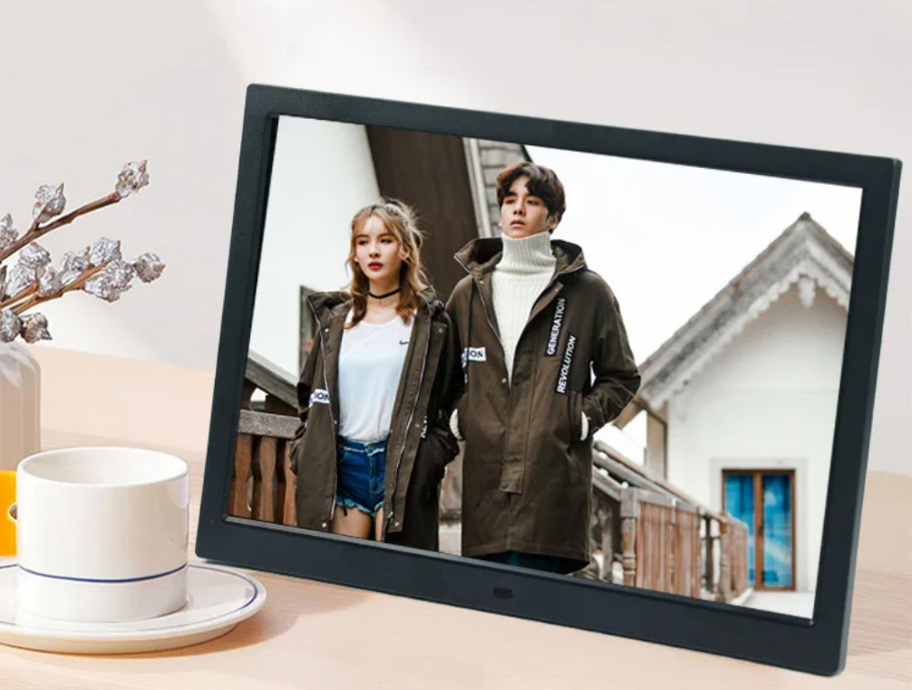 14 Inch Digitale Fotolijst – HD Scherm met USB en SD, Video, Muziek en Kalender