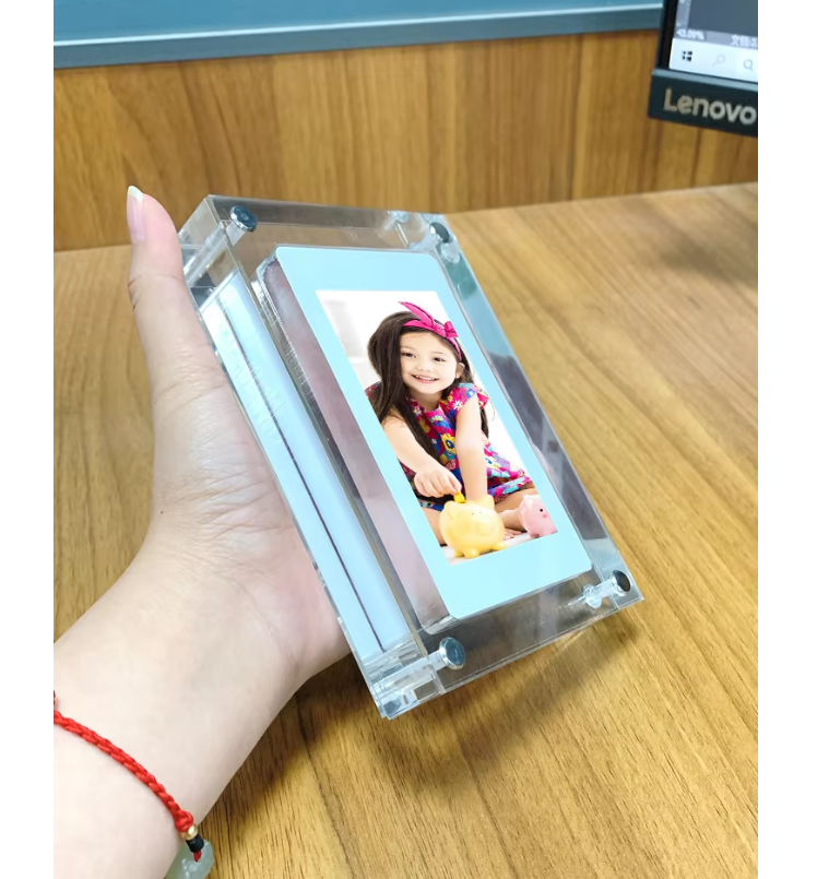 Digitale Fotolijst 5/7 Inch – IPS Scherm met 4GB Geheugen en Oplaadbare Batterij