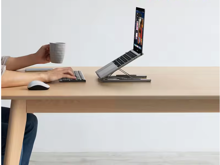8-in-1 Laptop Standaard met USB-C Hub – Verstelbaar Docking Station met PD 100W en Kaartlezer