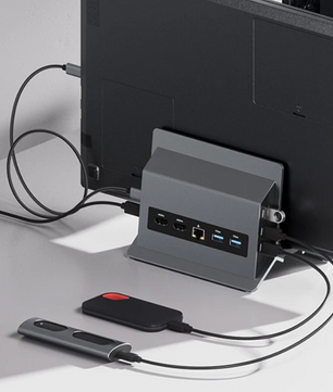 11-in-1 USB-C Docking Station met 2x HDMI 4K – Verticale Laptop Stand met Ethernet en Snellaadfunctie
