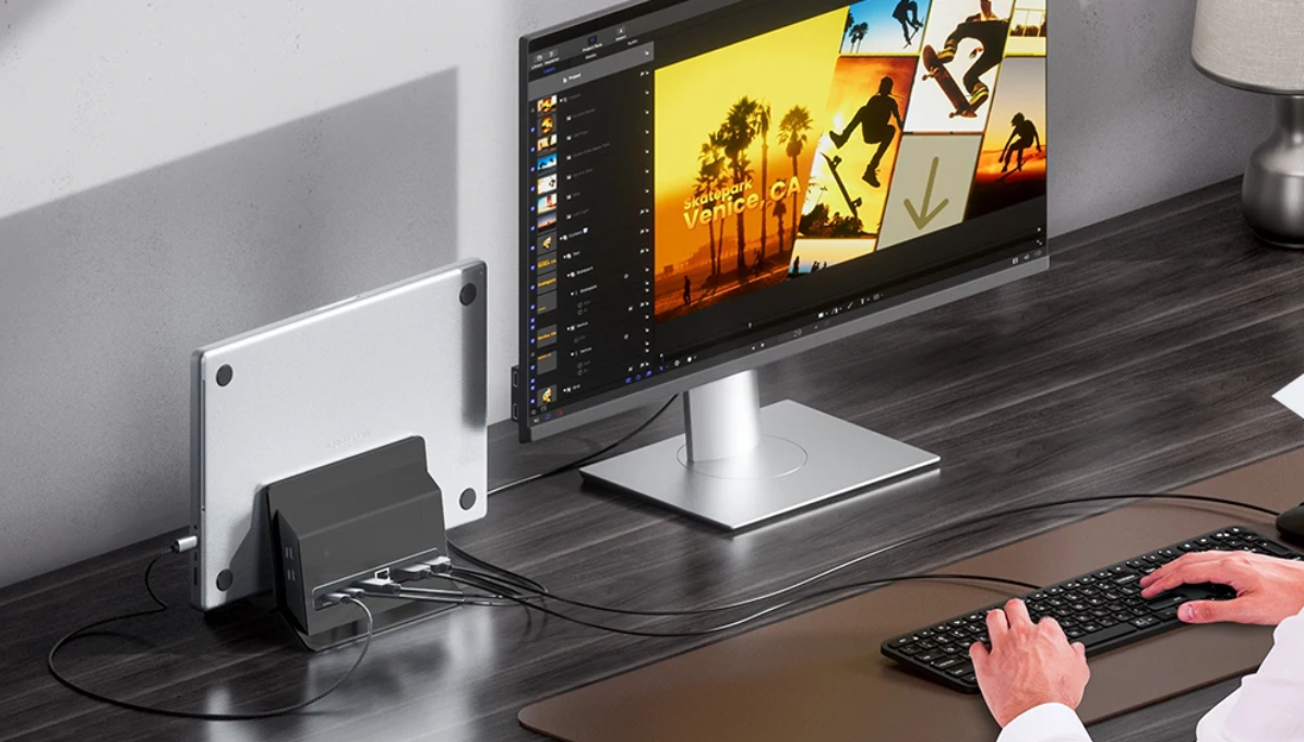 11-in-1 USB-C Docking Station met M.2 SSD Behuizing – 4K HDMI, Ethernet en Laptop Stand