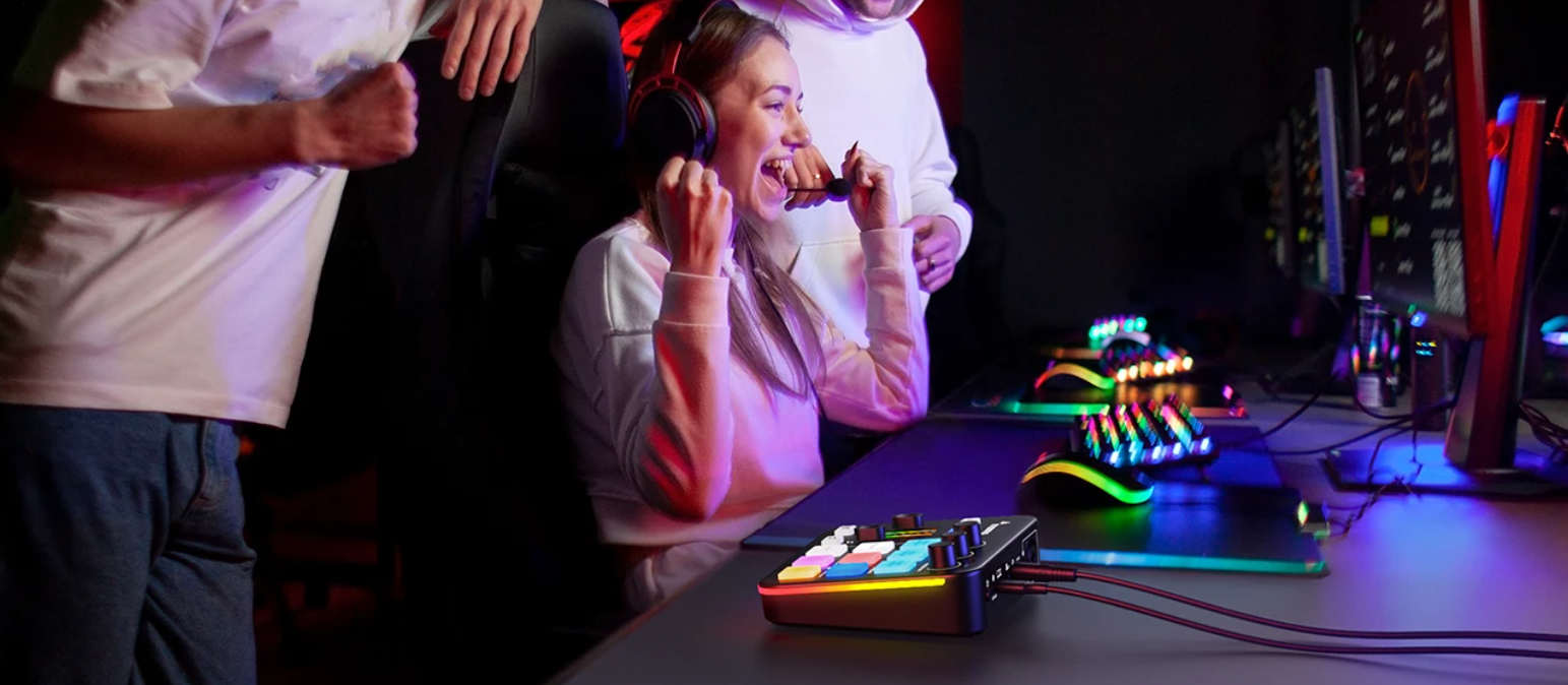 Gaming Audio Mixer met XLR Interface en RGB – Streaming Geluidskaart met Sound Effects en Bluetooth