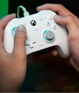Bedrade Gaming Controller – Hall Effect Joysticks en Lage Latentie voor Console en PC