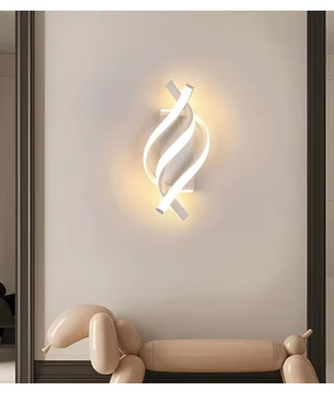 Gebogen LED Wandlamp – Spiraalvormig Design voor Slaapkamer, Woonkamer & Gang