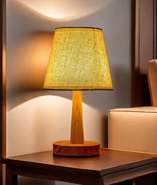 Stoffen Tafellamp – Houten Basis & Warm LED Licht, Modern Japans Design