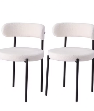 Set van 2 Scandinavische Eetkamerstoelen – Teddy Fluweel & Metalen Poten, Comfortabel en Modern