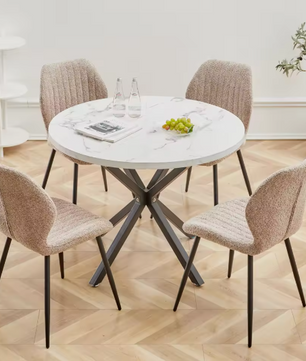 Set van 4 Moderne Eetkamerstoelen – Gewatteerde Zitting & Metalen Poten