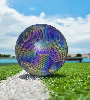 Reflecterende Voetbal - Glow in the dark - Kleuren: Blauw/Geel/Roze/Groen