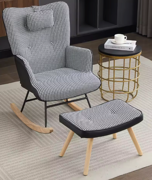 Schommelstoel met Voetensteun en Hoofdsteun – Geruit – Ergonomisch Design & Zijvakken – Comfortabele Geruite Fauteuil voor Woonkamer of Kinderkamer