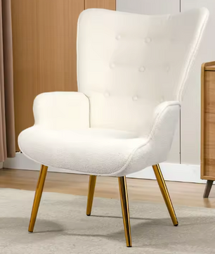 Fauteuil met Kruk – Witte Lamswollen Bekleding & Gouden Poten, Modern en Comfortabel