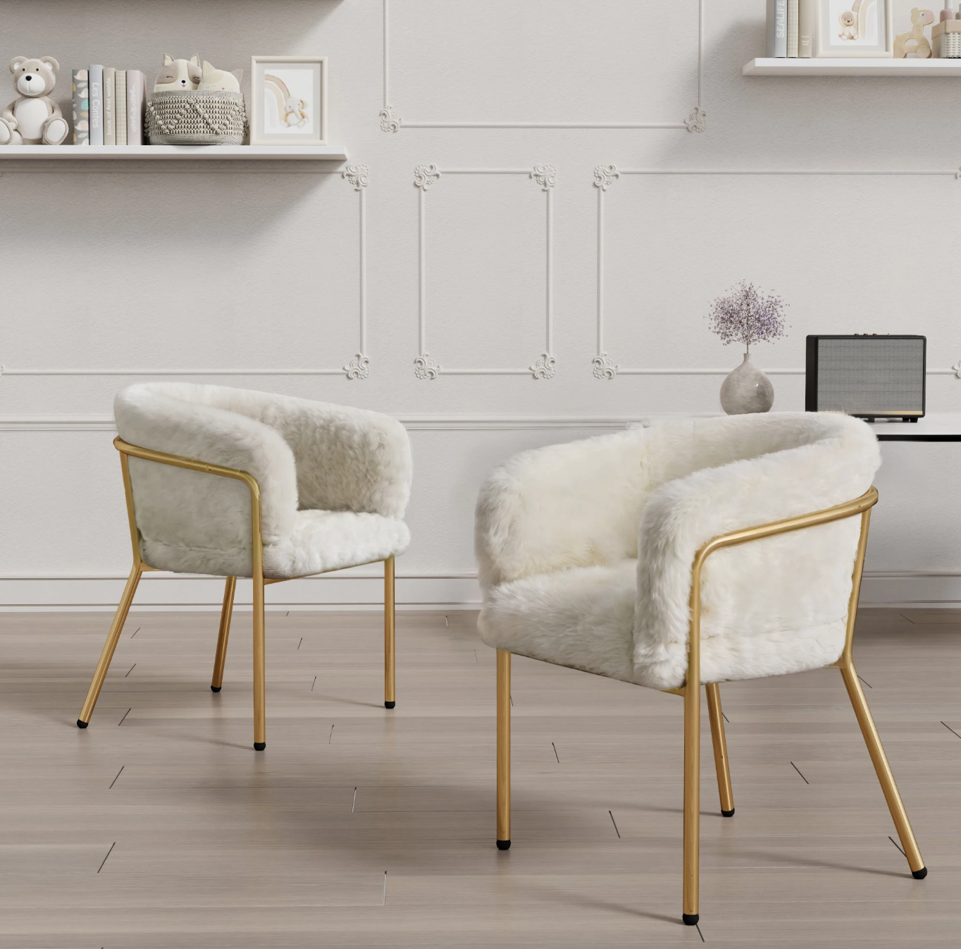 Luxe Fauteuil van Imitatiebont Konijn – Gouden Metalen Poten – Beige