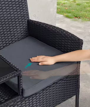 2-in-1 Balkonbank van Rotan – Met Tafel, Kussens & Glastop – Zwart