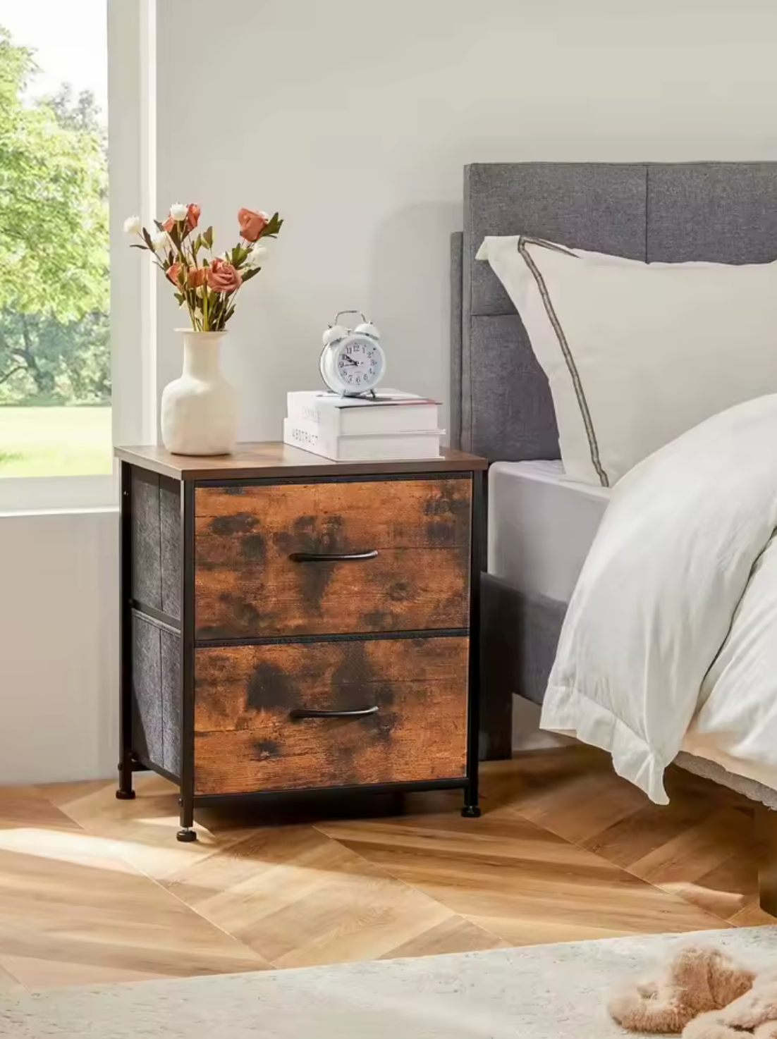 Set van 1 of 2 Compacte nachtkastjes met 2 stoffen lades en houten blad