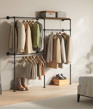 Wandgemonteerde Open Kledingkast – Industrieel Design met Planken en Kledingroedes