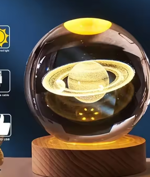 3D Kristallen Bol Nachtlamp – LED Sfeerlamp met Houten Basis & USB-Voeding