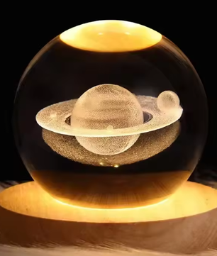 3D Kristallen Bol Nachtlamp – LED Sfeerlamp met Houten Basis & USB-Voeding