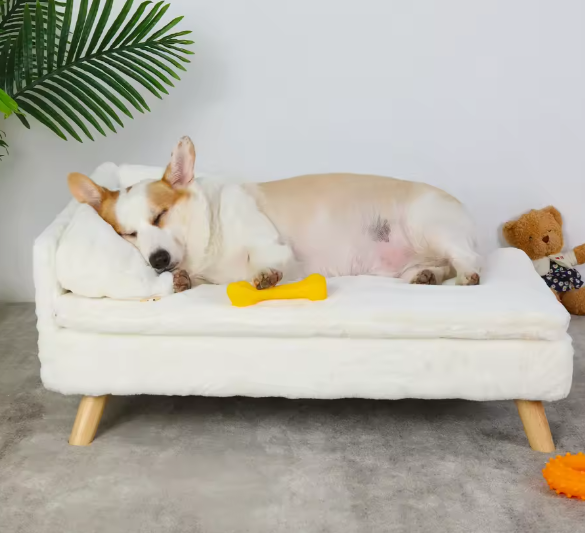 Verhoogd Huisdierenbed – L-vorm Bank met Houten Poten & Pluche Kussen