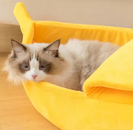 Banaanvormig kattenbed – Pluche & warm huisdiernest