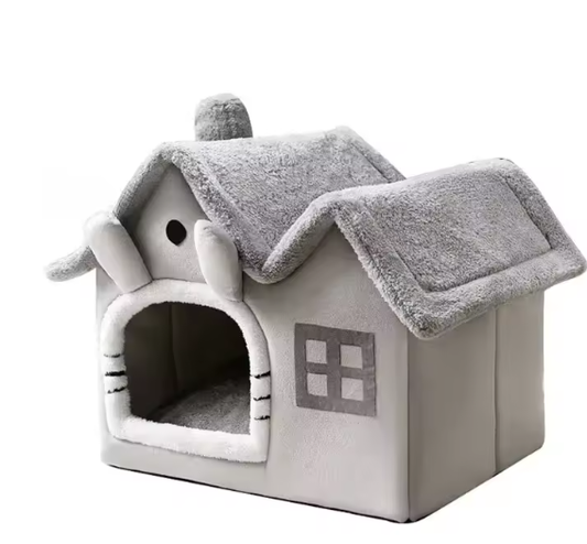 Houten kattenhuis met balkon – 2 verdiepingen voor binnen & buiten