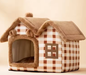 Houten kattenhuis met balkon – 2 verdiepingen voor binnen & buiten