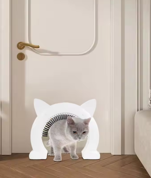 Grote kattendeur – Met borstel en geschikt voor zware katten